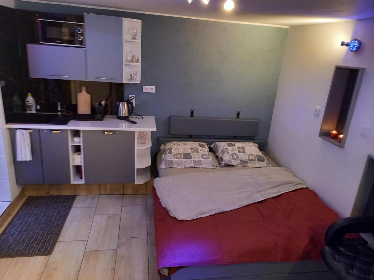 24H Gdynia Mini Apartamenty Na Kod Dostepu & Free Parking & No Keys Buitenkant foto