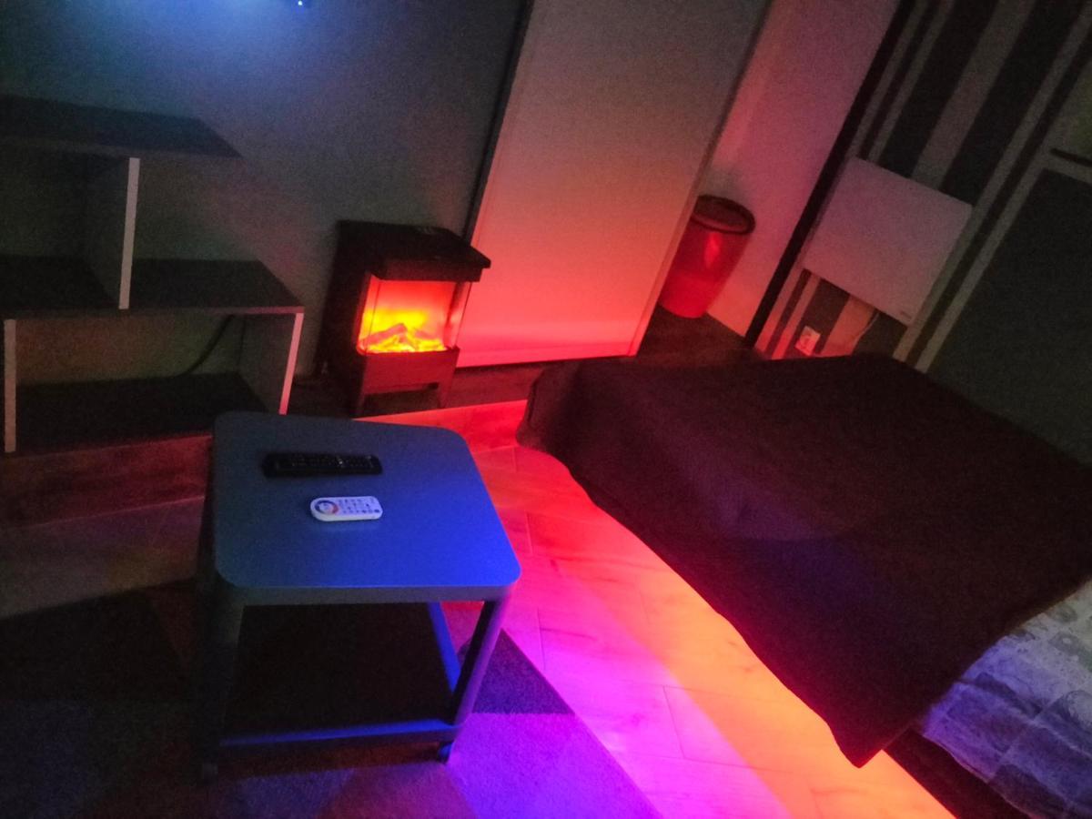24H Gdynia Mini Apartamenty Na Kod Dostepu & Free Parking & No Keys Buitenkant foto