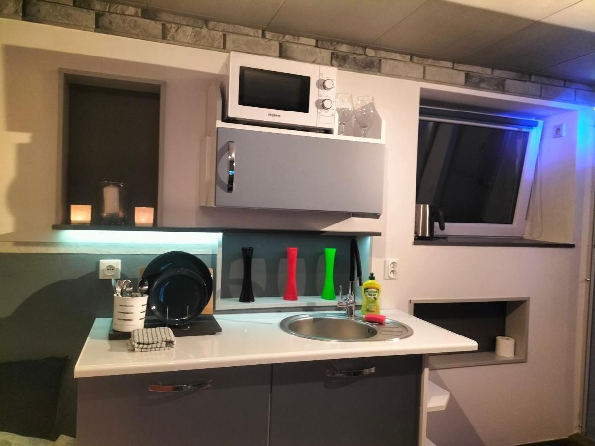 24H Gdynia Mini Apartamenty Na Kod Dostepu & Free Parking & No Keys Buitenkant foto