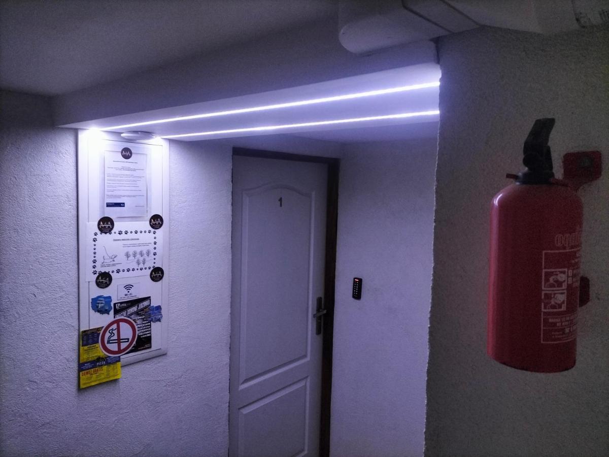 24H Gdynia Mini Apartamenty Na Kod Dostepu & Free Parking & No Keys Buitenkant foto
