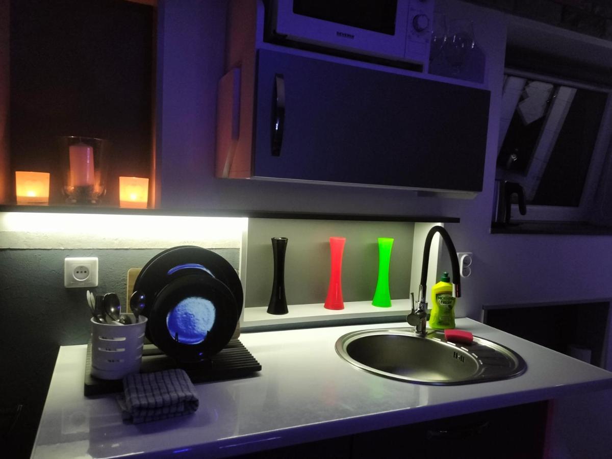 24H Gdynia Mini Apartamenty Na Kod Dostepu & Free Parking & No Keys Buitenkant foto