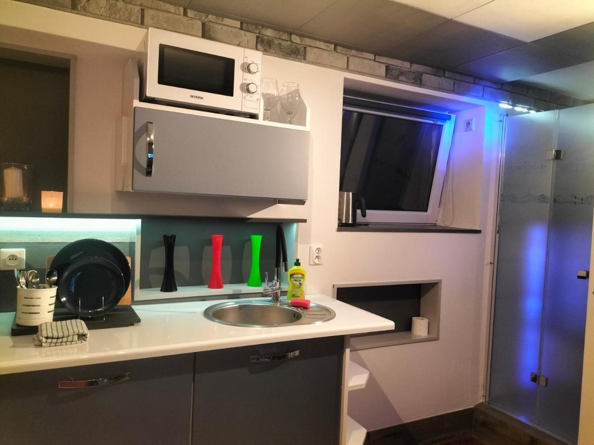 24H Gdynia Mini Apartamenty Na Kod Dostepu & Free Parking & No Keys Buitenkant foto