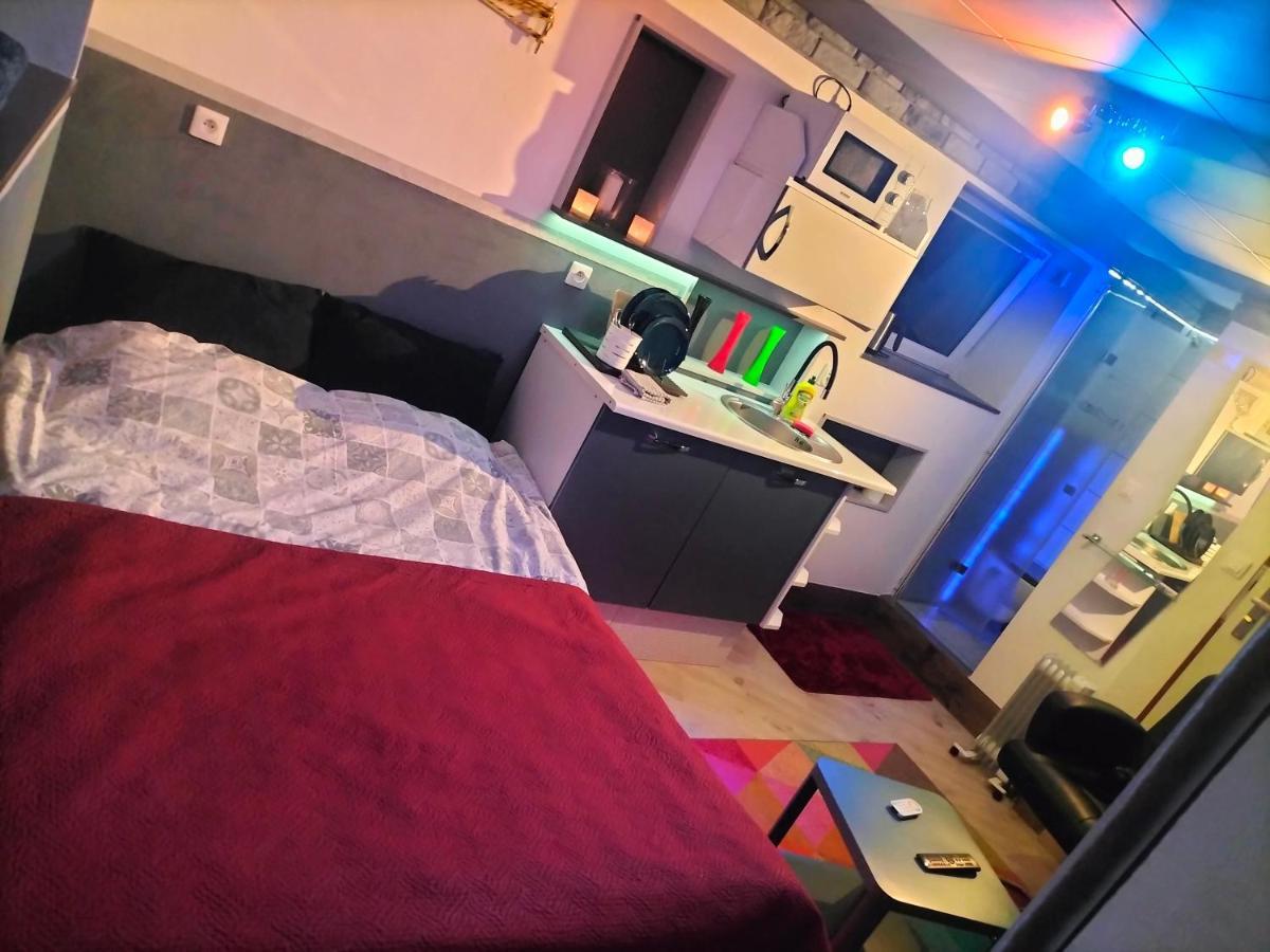 24H Gdynia Mini Apartamenty Na Kod Dostepu & Free Parking & No Keys Buitenkant foto