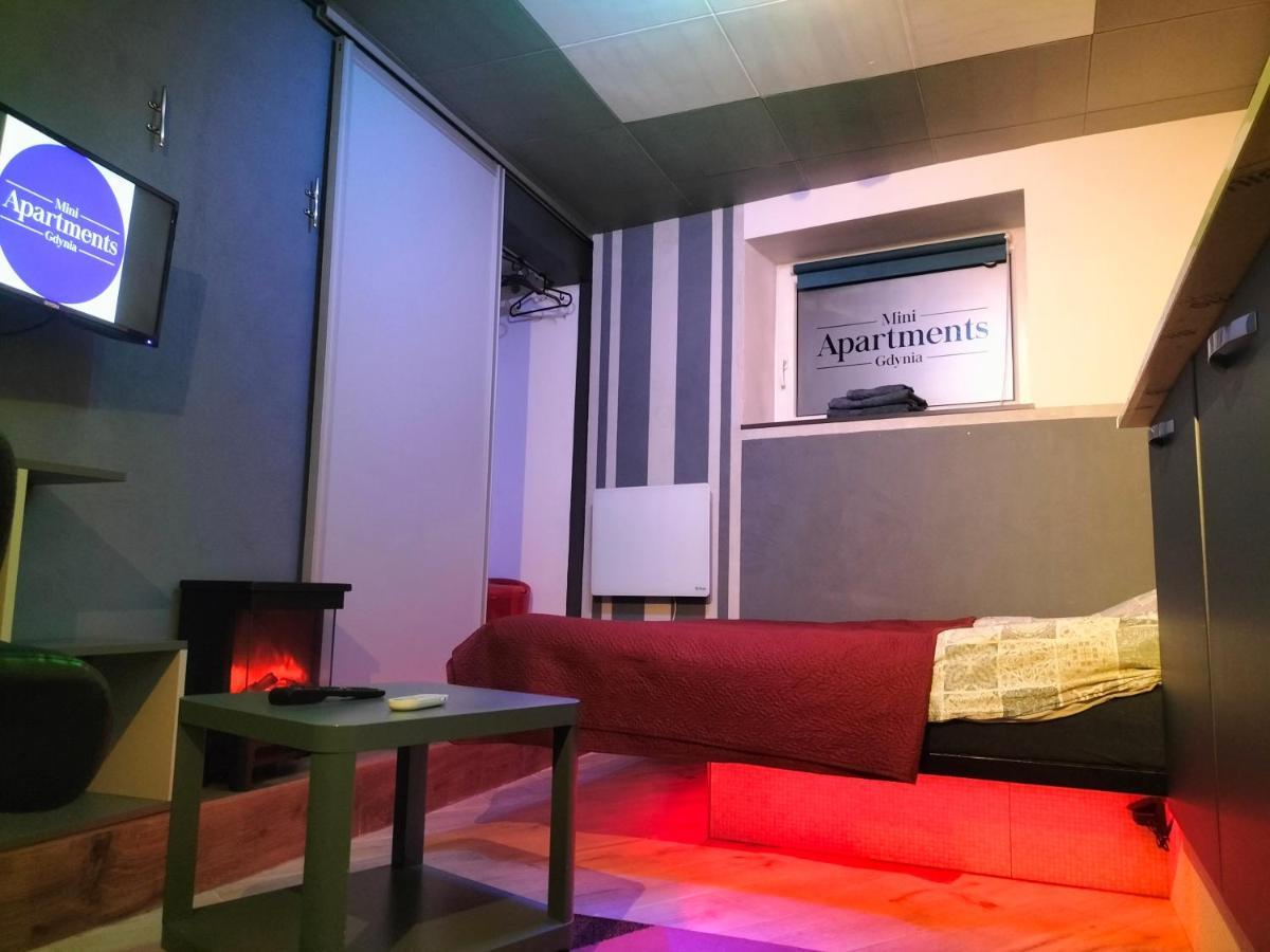 24H Gdynia Mini Apartamenty Na Kod Dostepu & Free Parking & No Keys Buitenkant foto