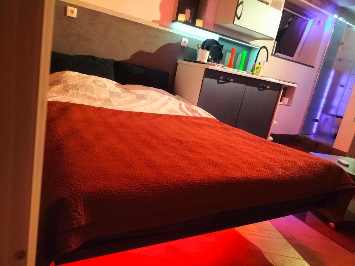 24H Gdynia Mini Apartamenty Na Kod Dostepu & Free Parking & No Keys Buitenkant foto