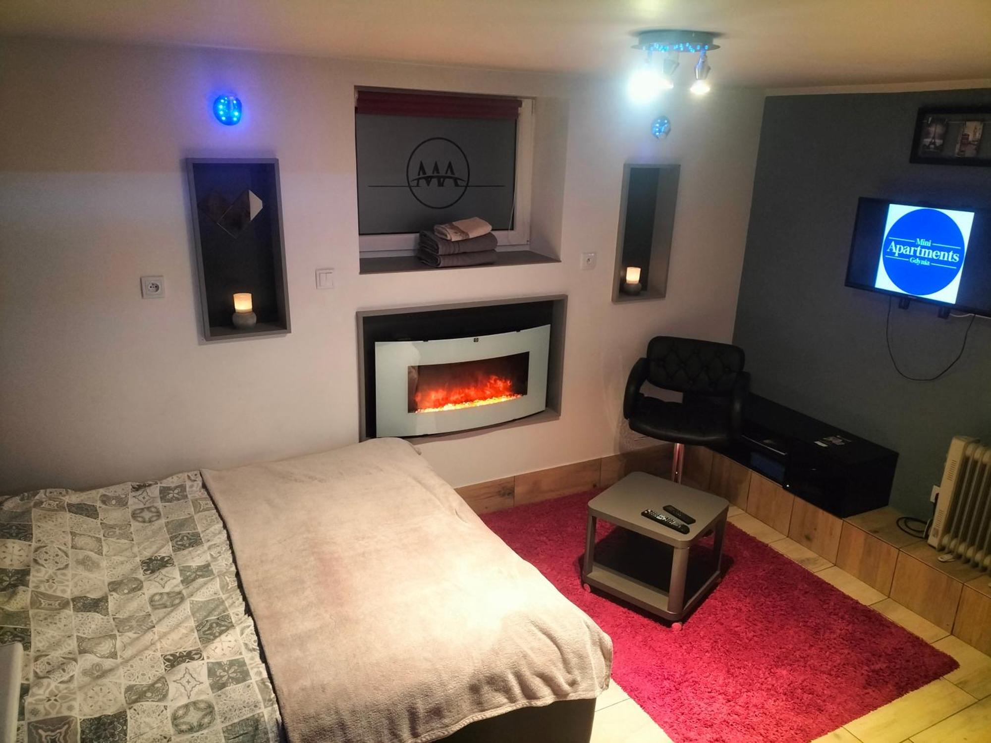 24H Gdynia Mini Apartamenty Na Kod Dostepu & Free Parking & No Keys Buitenkant foto